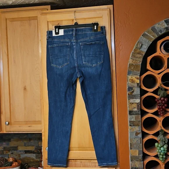 American Eagle Distressed Blue Next Level Stretch Super Hi-Rise Jegging Jeans - Picture 2 of 4